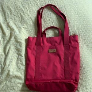 Amber and Ash convertible tote to backpack